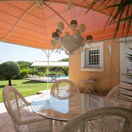 Pensión La Tarentane