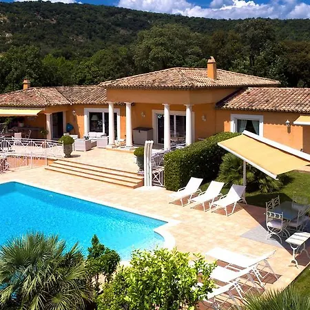 Pensión La Tarentane