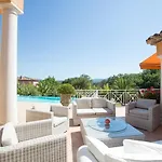 La Tarentane 4*