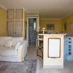 La Tarentane Affittacamere 4*