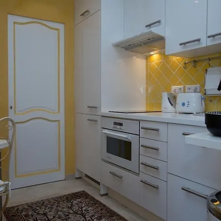 La Tarentane 4* גרימו