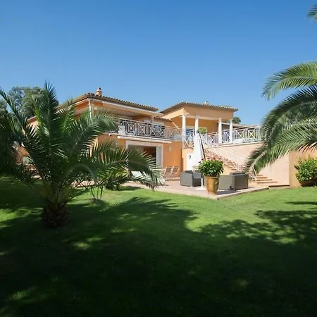 Pensjonat La Tarentane Grimaud