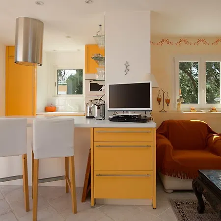 La Tarentane Pensjonat 4*