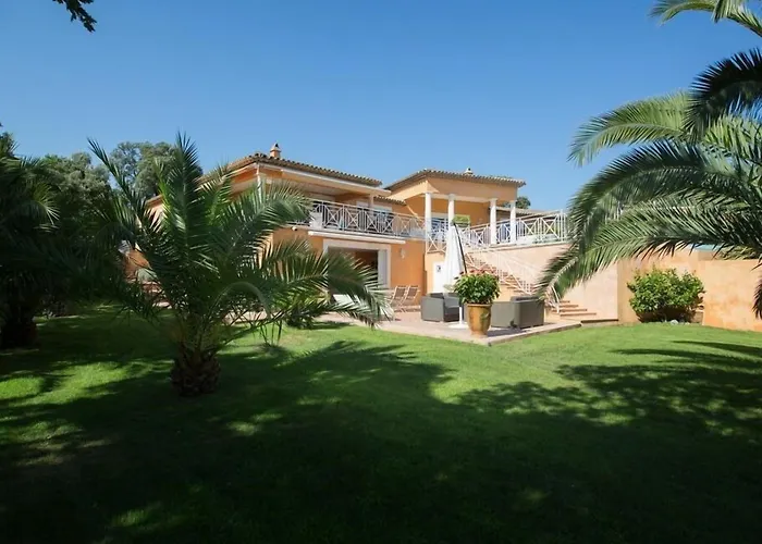 בית הארחה La Tarentane גרימו