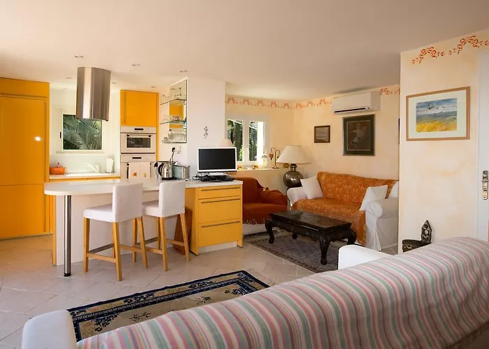 בית הארחה La Tarentane גרימו