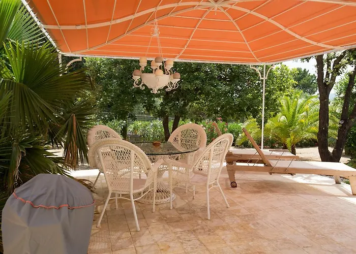 Pensjonat La Tarentane 4*