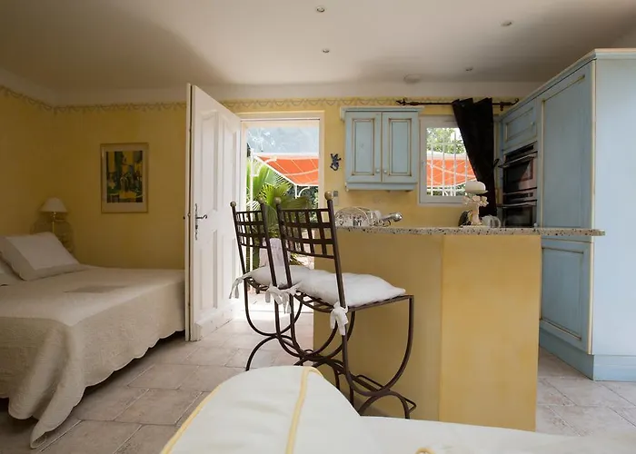 La Tarentane בית הארחה